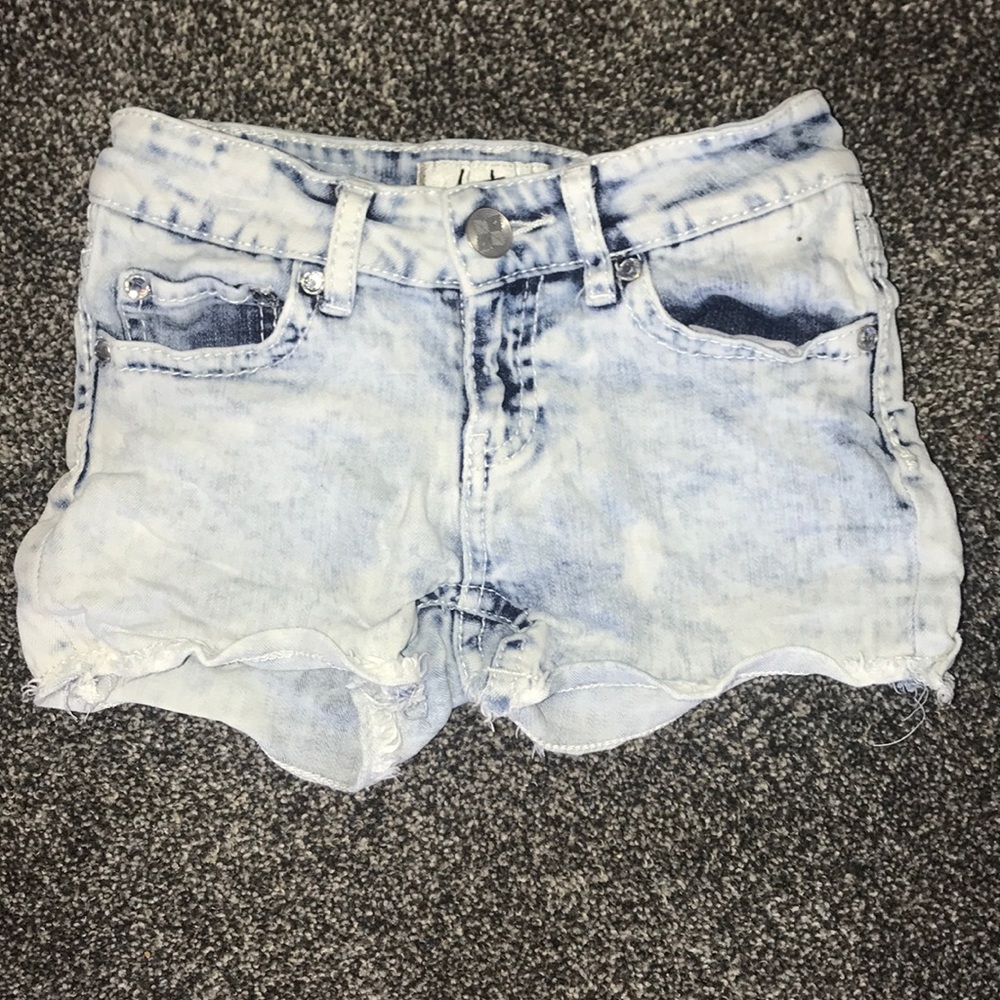 White washed jean shorts